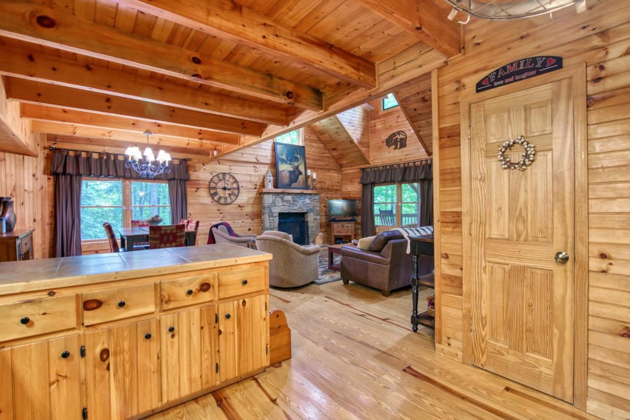 Forest Hideaway Maggie Valley Bagian luar foto