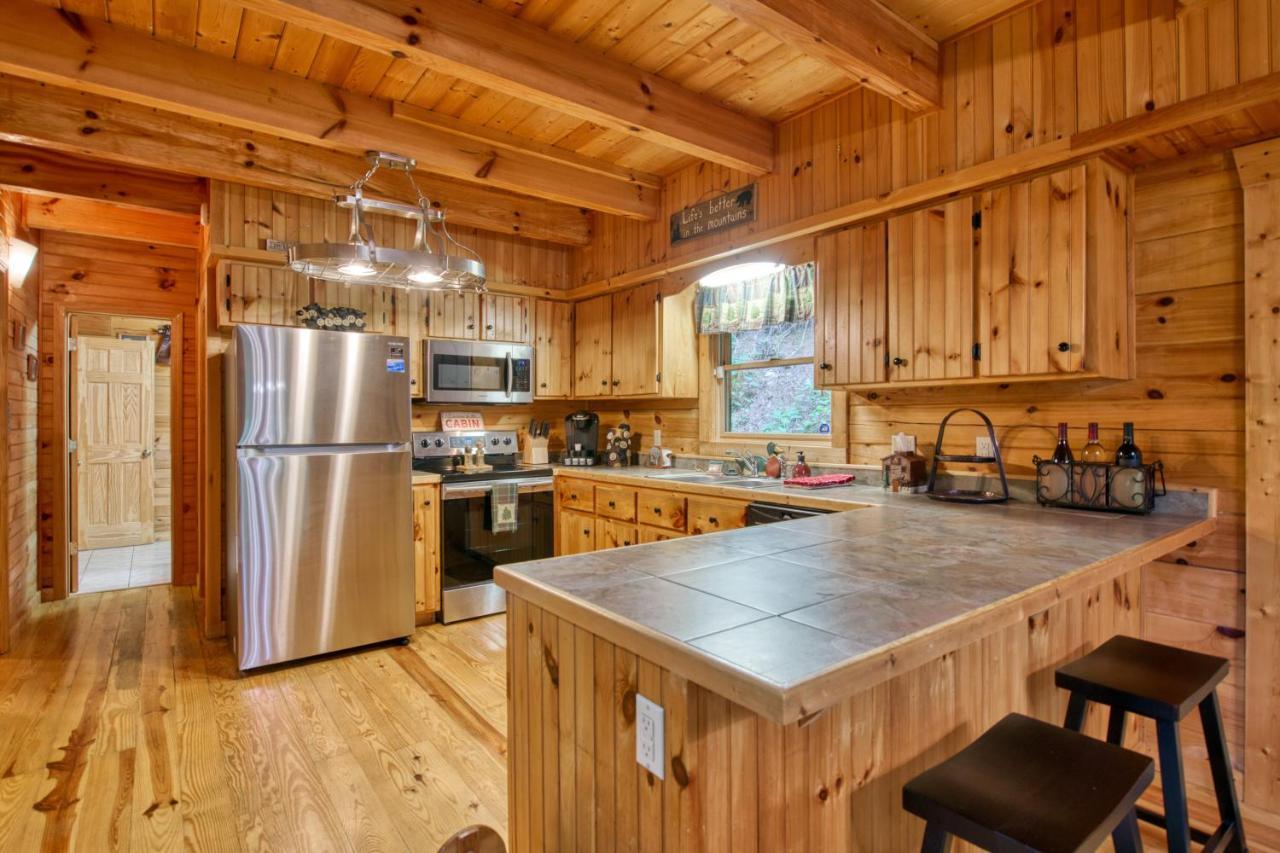 Forest Hideaway Maggie Valley Bagian luar foto
